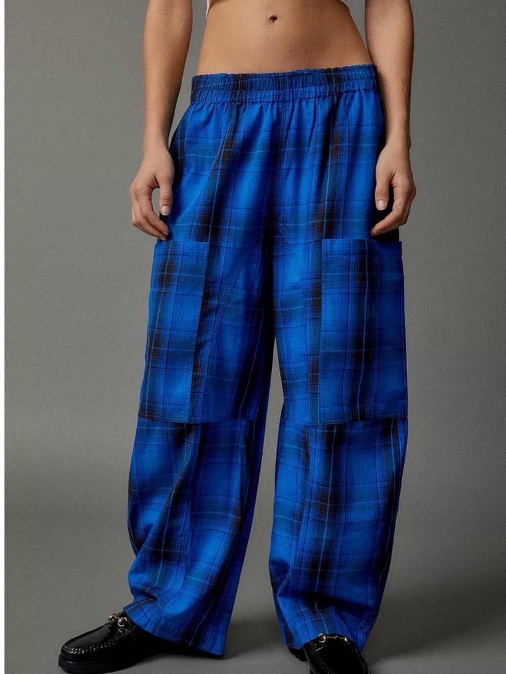 BDG Mae Blue Plaid Wide-Leg Cargo Pants size S